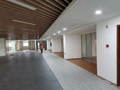 大型商用場所(1000-10000㎡以上)中央空調(diào)安裝方案