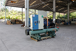 恒雅在搭建冷庫工程時(shí)，建議客戶使用低溫冷水機(jī)組
